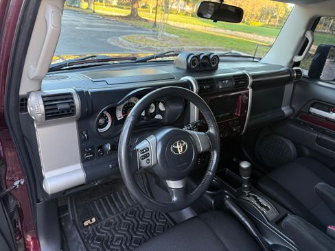 Used 2007 Toyota FJ Cruiser image 61