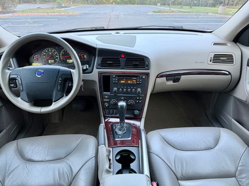 Used 2005 Volvo XC70 image 57