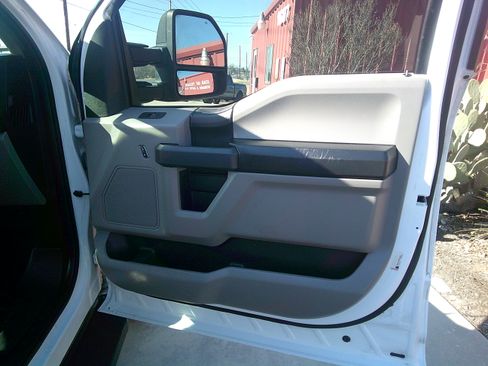 Used 2016 Ford F150 XL image 10