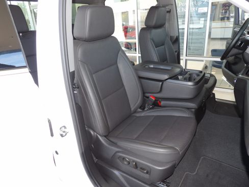Used 2026 GMC Sierra 1500 4x4 Crew Cab SLT image 24