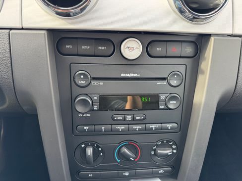 Used 2007 Ford Mustang Premium image 7