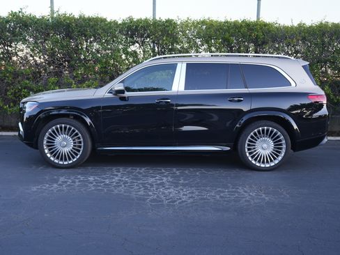 Used 2023 Mercedes-Benz Maybach GLS 600 image 7