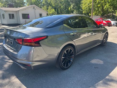 Used 2020 Nissan Altima 2.5 SL FWD image 6
