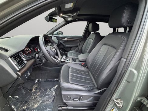 Used 2023 Audi Q5 2.0T Premium image 2
