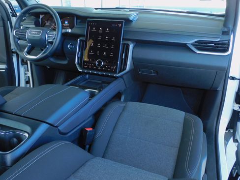 Certified 2025 GMC Acadia Elevation image 6