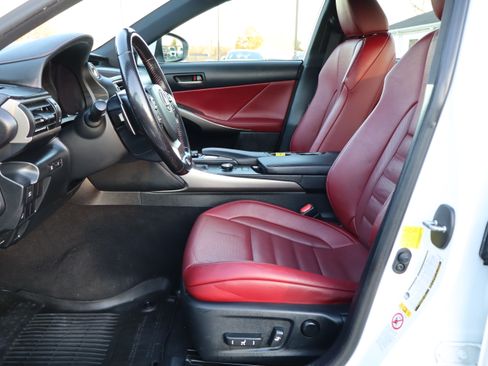 Used 2017 Lexus IS 300 F Sport image 10