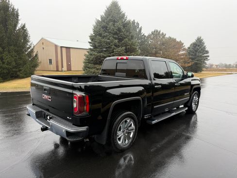 Used 2018 GMC Sierra 1500 SLT image 3