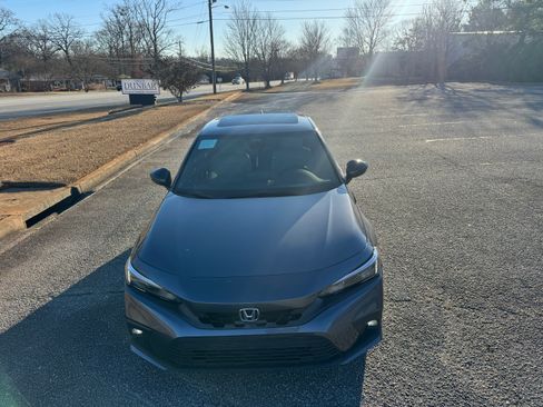 Used 2022 Honda Civic Sport Touring image 10