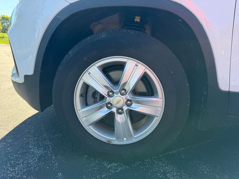 Used 2022 Chevrolet Trax LT image 14