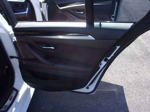 Used 2015 BMW 535i xDrive xDrive w/ M Sport Package image 31