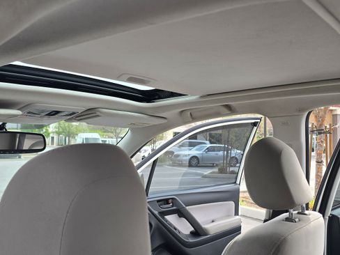 Used 2016 Subaru Forester 2.5i Premium image 31