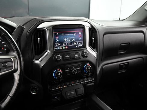 Used 2019 Chevrolet Silverado 1500 RST image 26