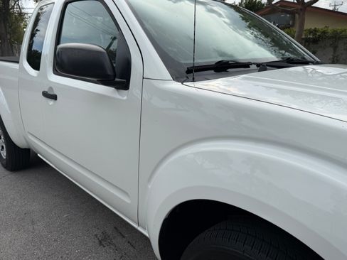 Used 2013 Nissan Frontier S image 23