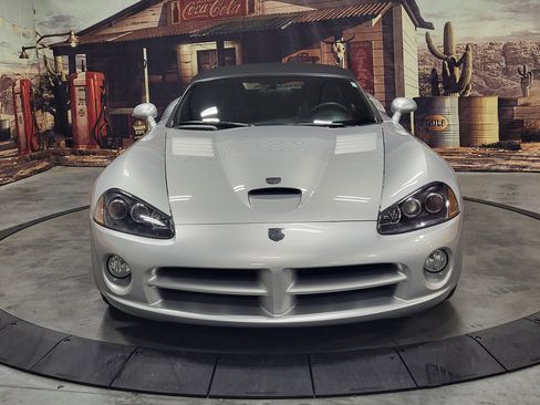 Used 2005 Dodge Viper SRT-10 image 7