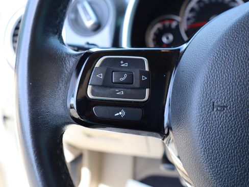 Used 2013 Volkswagen Beetle 2.0T image 23