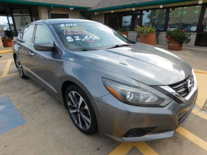 Used 2016 Nissan Altima 2.5 SR