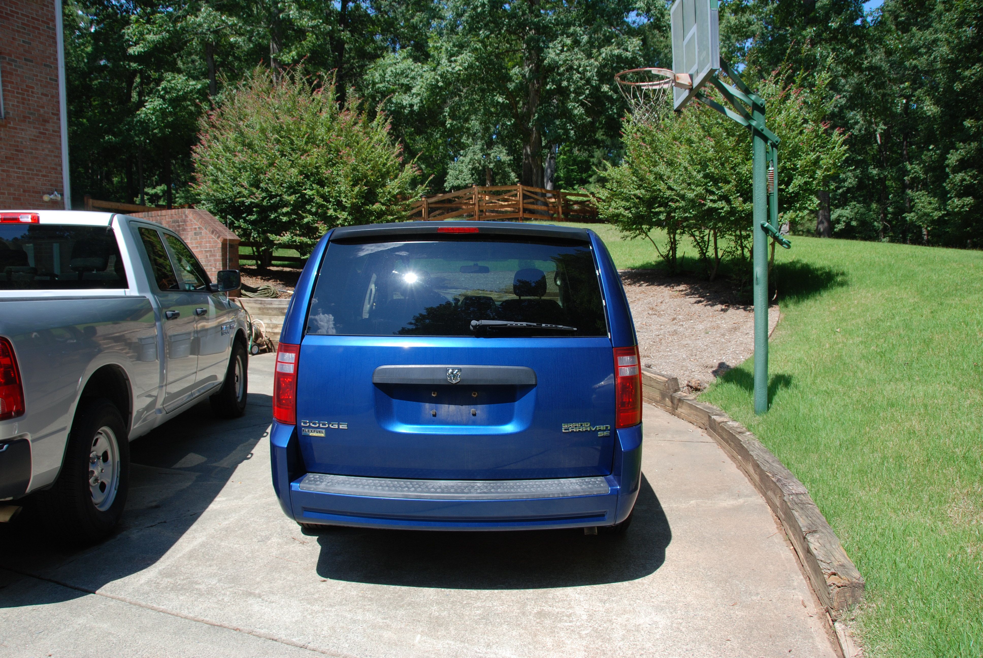 Used 2010 Dodge Grand Caravan SE FWD image 27