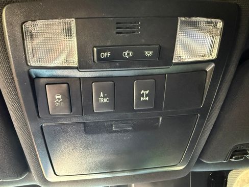 Used 2018 Toyota Tacoma 4x4 Double Cab image 17