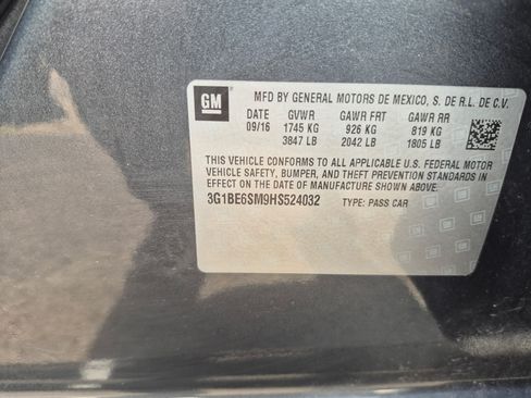 Used 2017 Chevrolet Cruze LT image 10