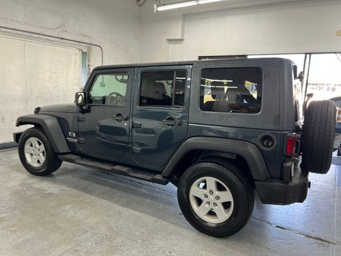 Used 2008 Jeep Wrangler Unlimited X image 7