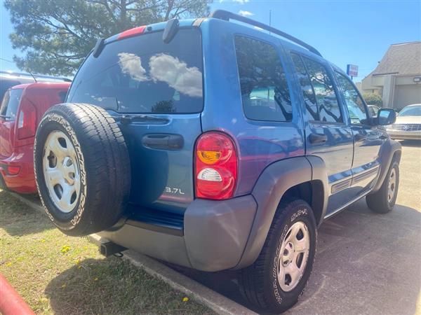 Used 2004 Jeep Liberty 4WD Sport image 3