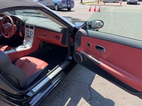 Used 2007 Chrysler Crossfire Limited Convertible RWD image 12