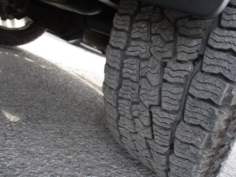 Used 2019 Chevrolet Colorado W/T image 15