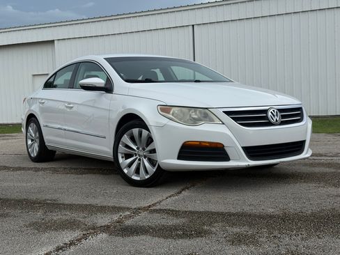 Used 2012 Volkswagen CC Sport FWD image 3