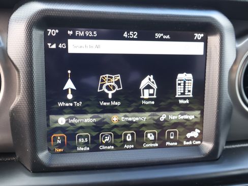 Used 2021 Jeep Wrangler Sport S image 26