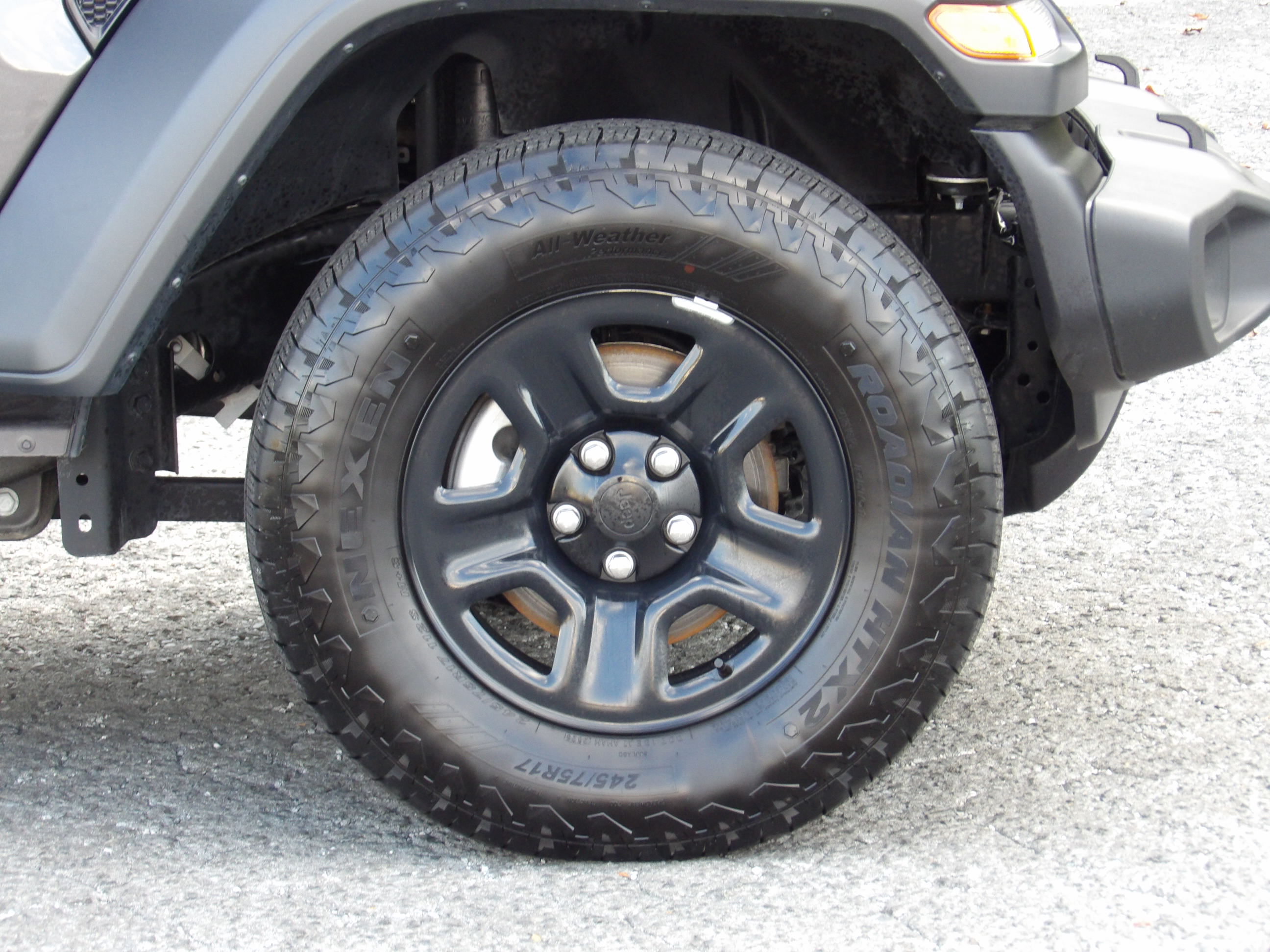 Used 2026 Jeep Wrangler 4WD Unlimited Sport image 9