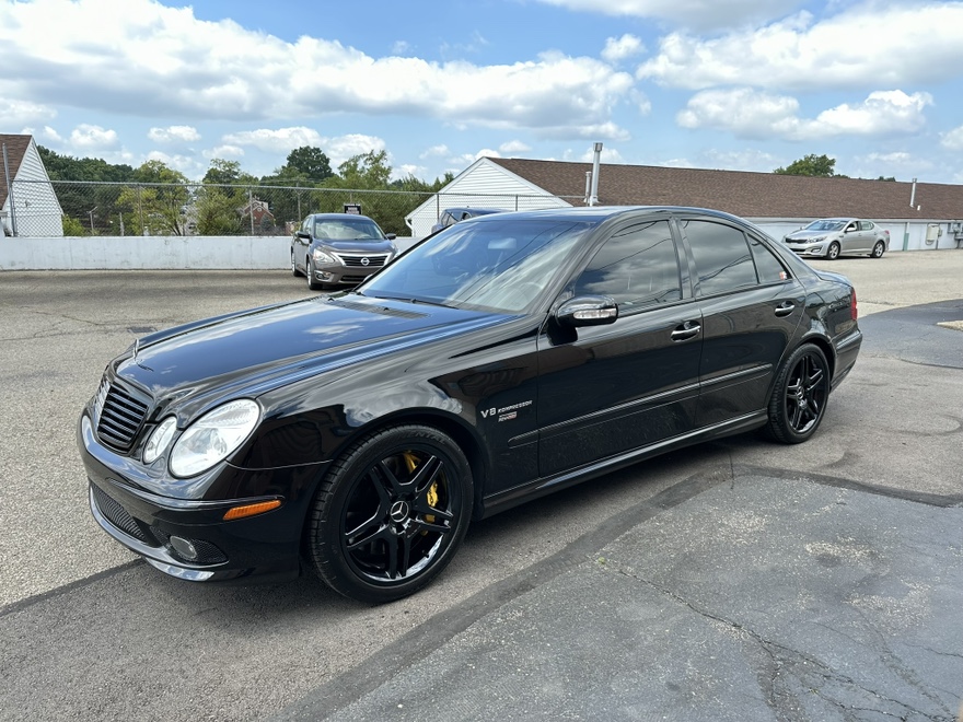Used 2006 Mercedes-Benz E 55 AMG Sedan image 4