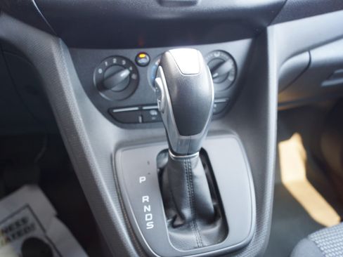 Used 2016 Ford Transit Connect XL image 19