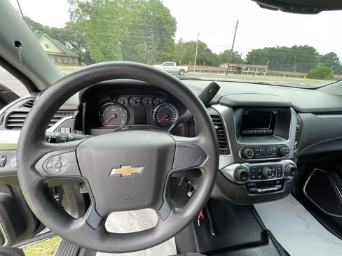 Used 2017 Chevrolet Tahoe POLICE w/ Remote Keyless Entry Package image 21