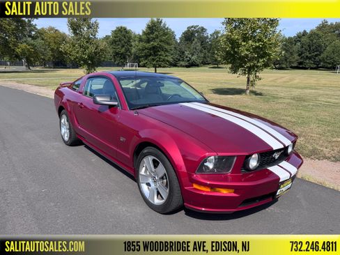 Used 2006 Ford Mustang GT Premium image 1