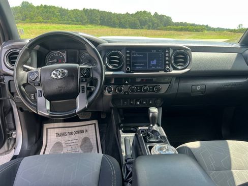 Used 2021 Toyota Tacoma TRD Sport Pickup 4D 5 ft AWD/4WD image 19
