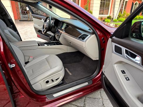 Used 2015 Hyundai Genesis 3.8 image 26