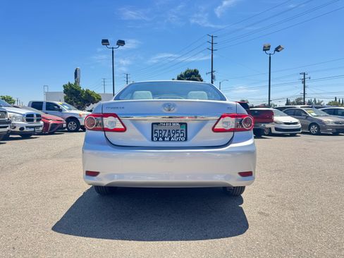 Used 2011 Toyota Corolla LE FWD image 7