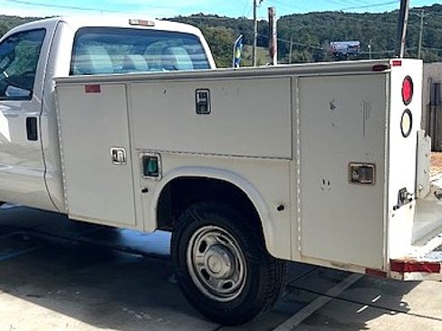 Used 2012 Ford F250 XL image 15