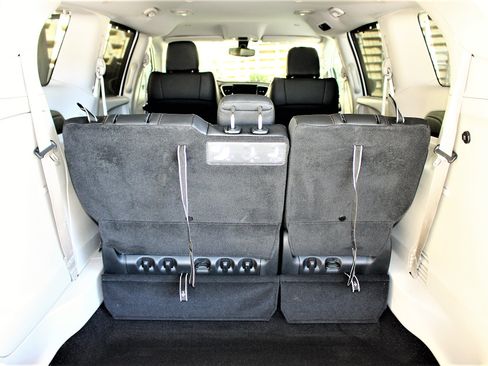 Used 2017 Chrysler Pacifica Touring-L image 21