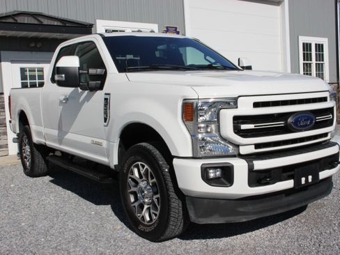 Used 2022 Ford F250 Lariat image 1