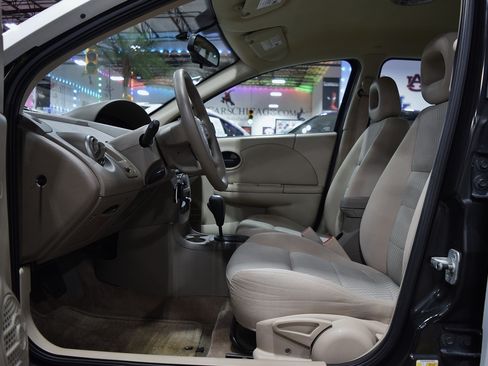 Used 2006 Saturn ION Level 2 Sedan FWD image 17