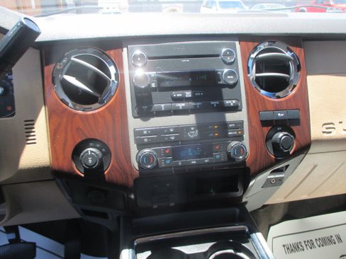 Used 2012 Ford F350 4x4 Crew Cab Super Duty image 12