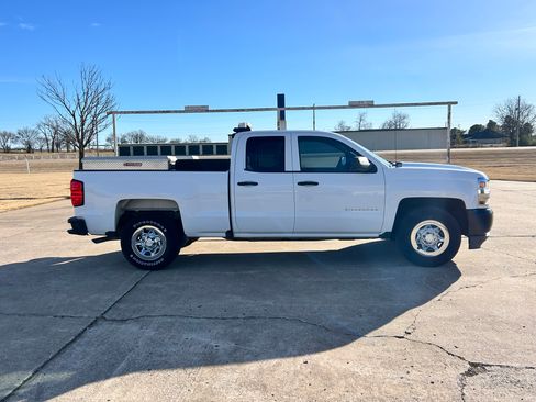 Used 2016 Chevrolet Silverado 1500 image 4