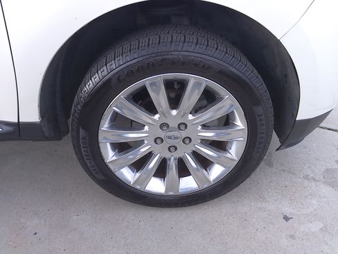 Used 2015 Lincoln MKX image 42