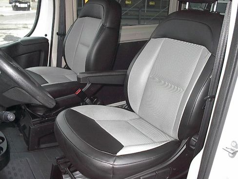 Used 2015 RAM ProMaster 2500 image 13