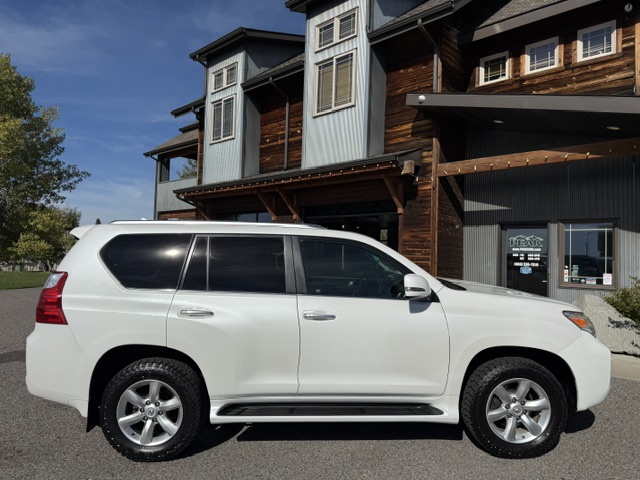 Used 2011 Lexus GX 460 GX 460 Luxury Sport Utility 4D AWD/4WD image 6