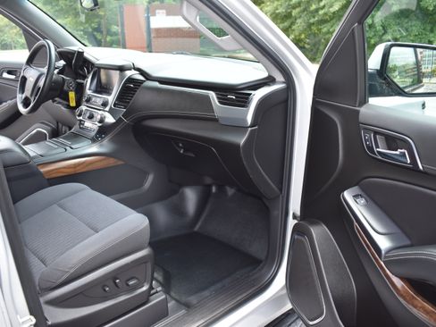 Used 2019 Chevrolet Tahoe 4WD image 25