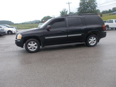 Used 2005 GMC Envoy XL 4WD image 1