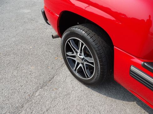 Used 2000 Chevrolet Silverado 1500 LS image 12