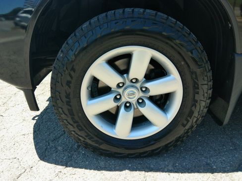 Used 2013 Nissan Titan 4x4 Crew Cab SV image 20